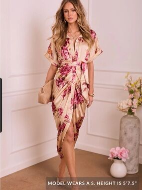 Vici Floral Wrap satin dress